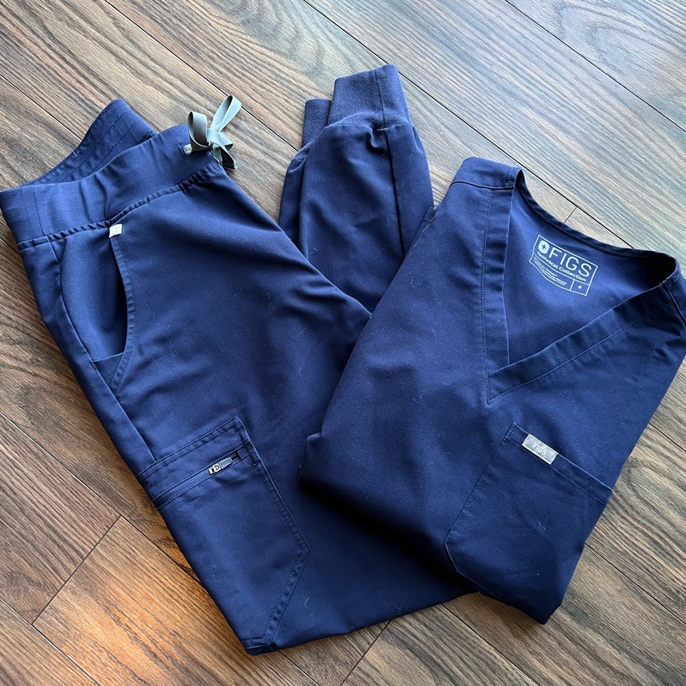 Figs scrub set